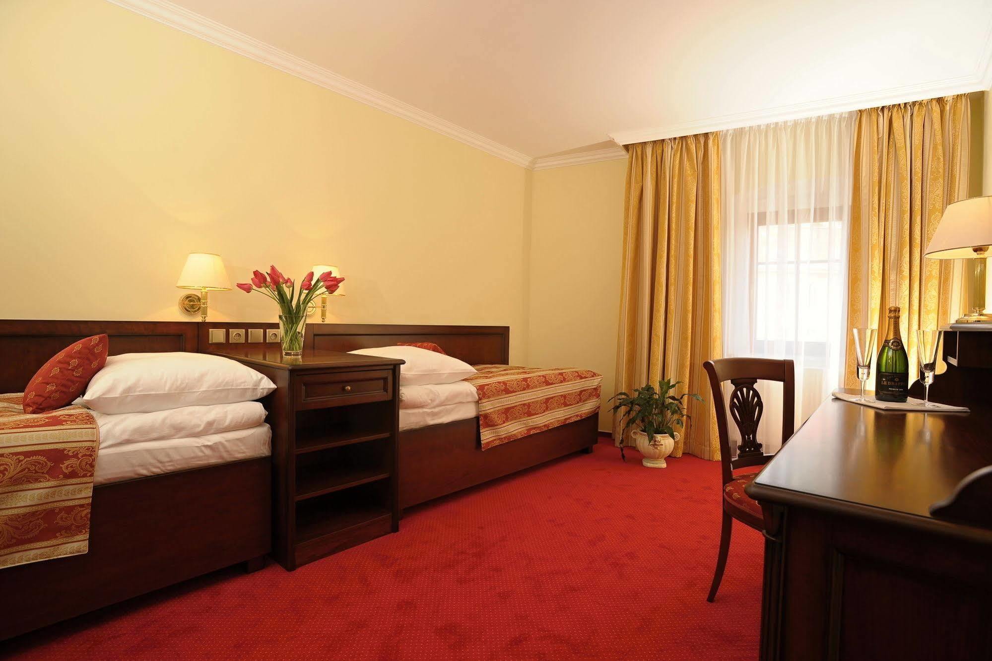 Apartman U Krale - 2 Jičín Extérieur photo