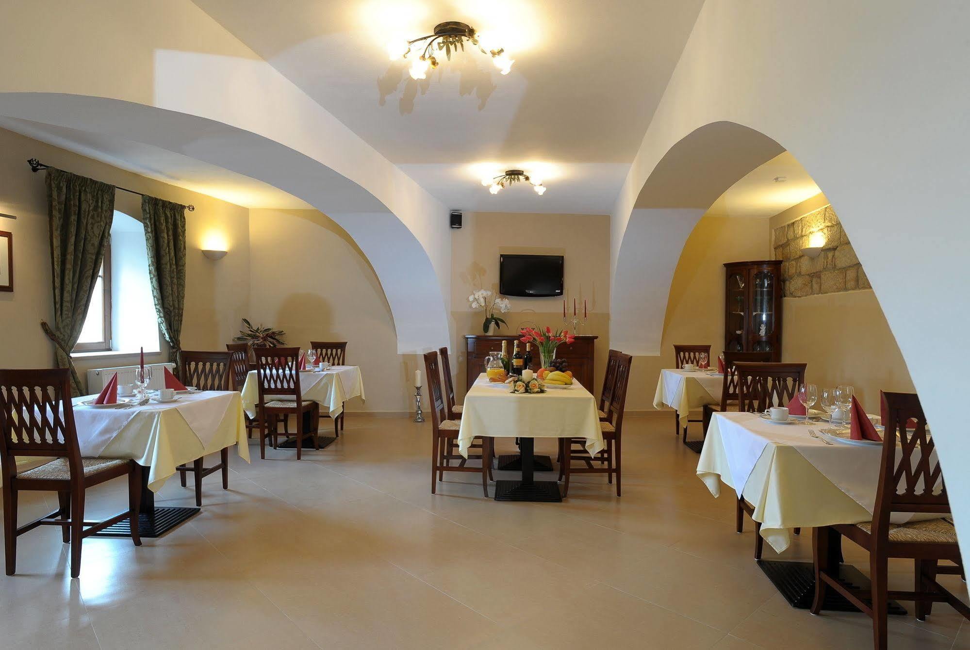 Apartman U Krale - 2 Jičín Extérieur photo